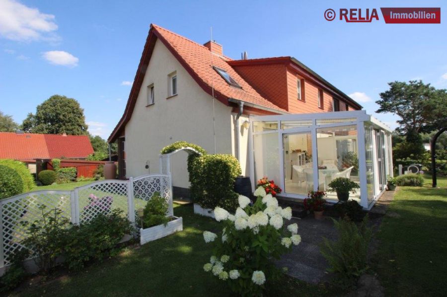 18276 Gülzow - Idyllische Doppelhaushälfte mit Wintergarten