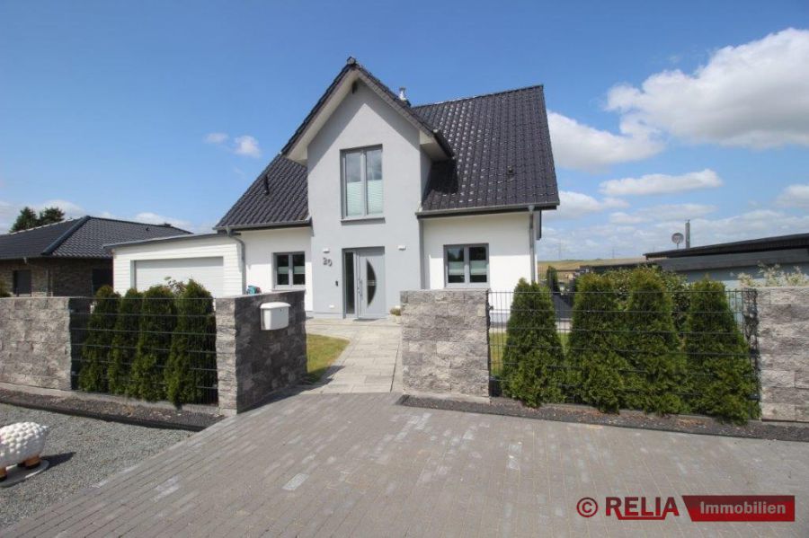 18276 Karow, exklusives Einfamilienhaus